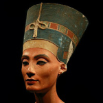 Нефертити Найлин Намита